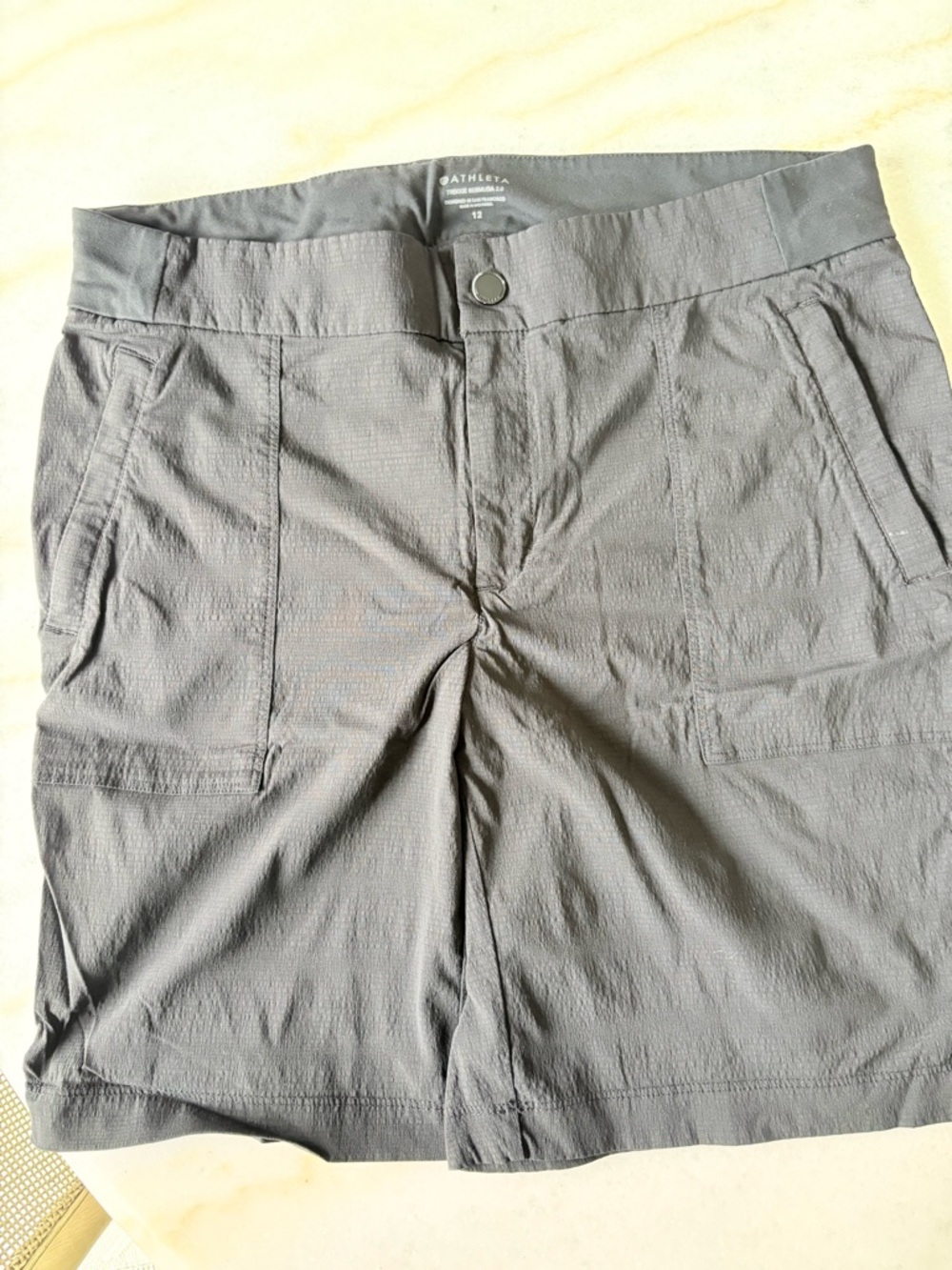 Athleta  Trekkie Short, olive green size 12